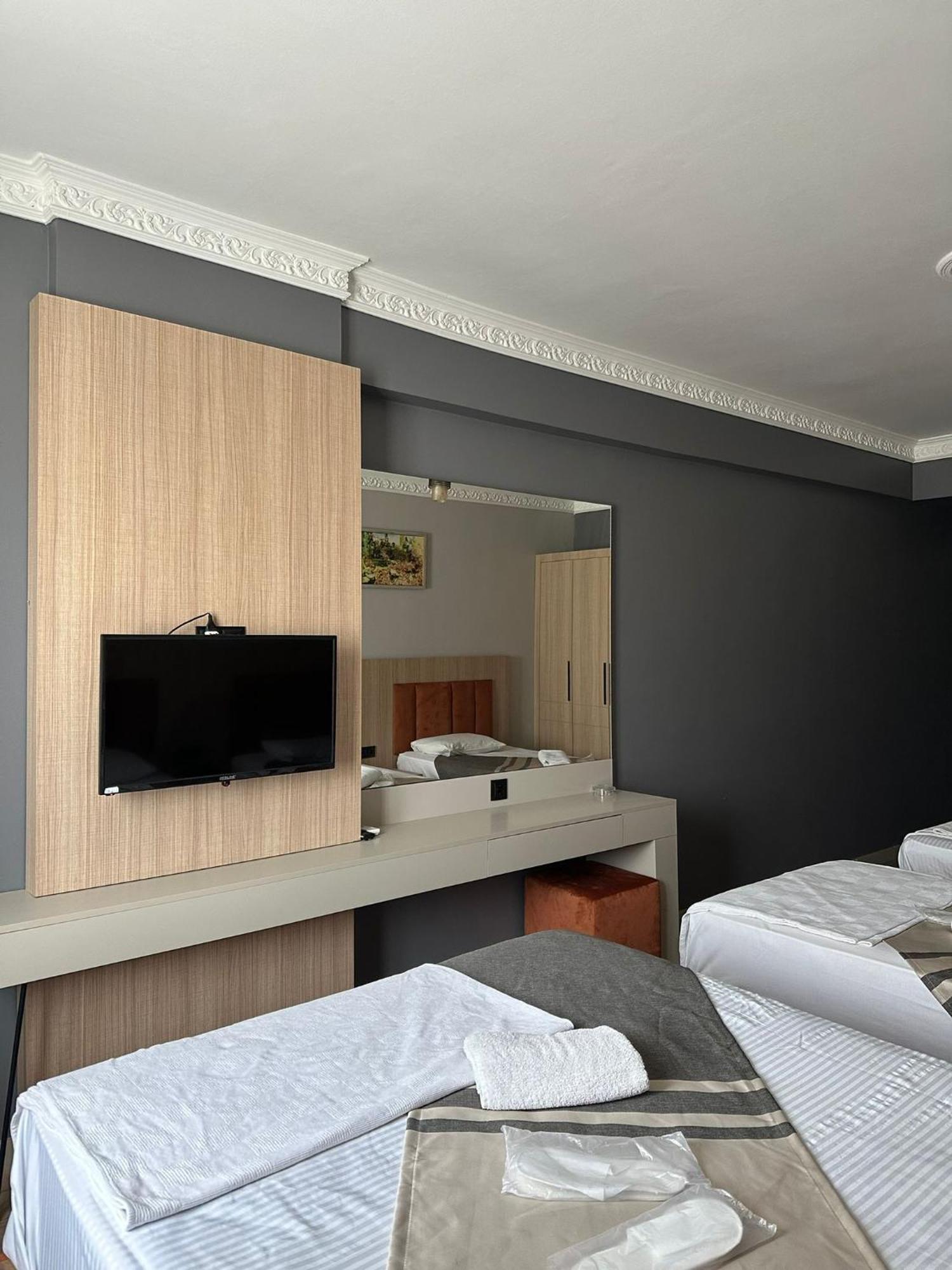 Metros Hotel Mersin  Exterior photo