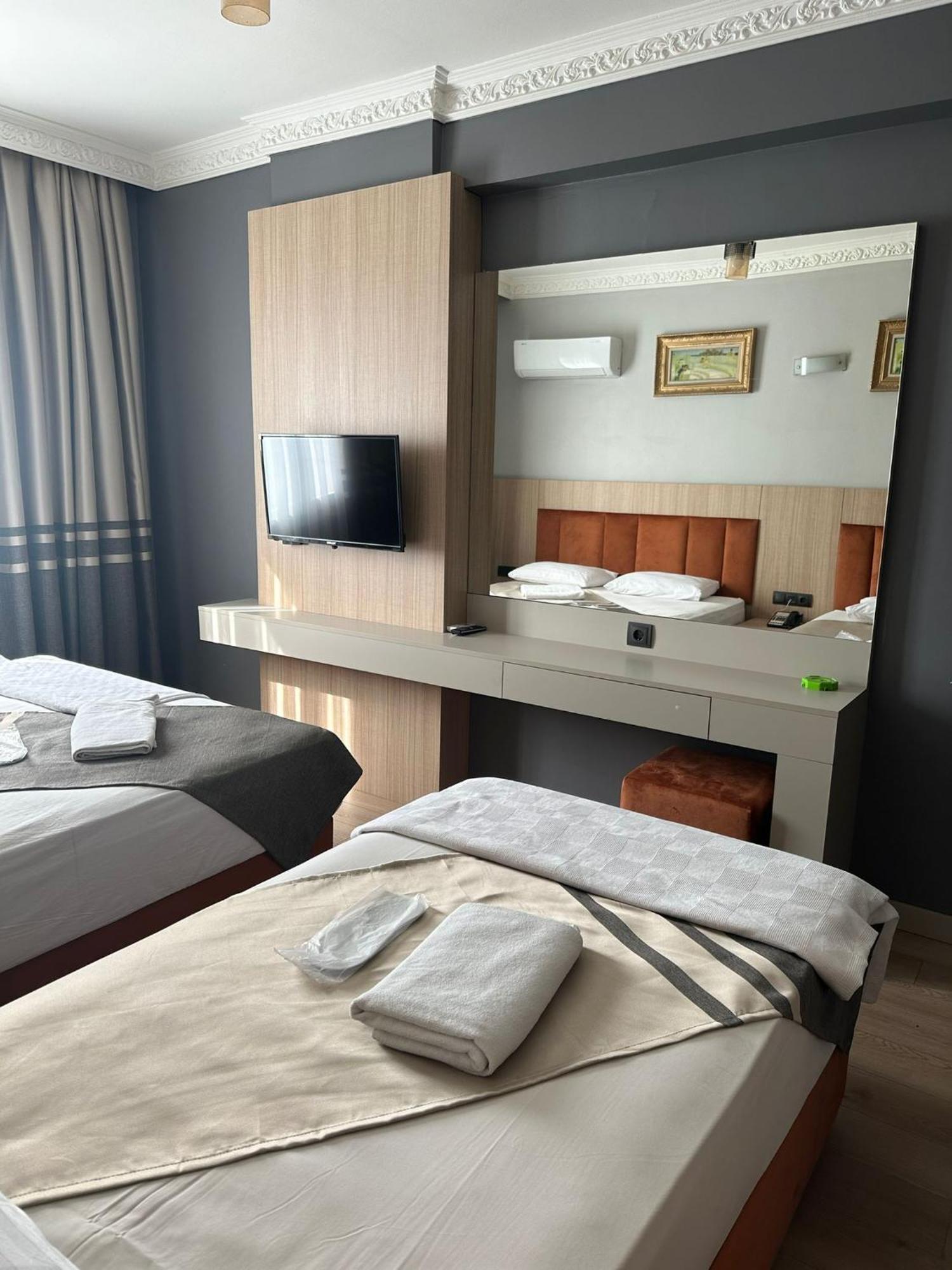 Metros Hotel Mersin  Exterior photo