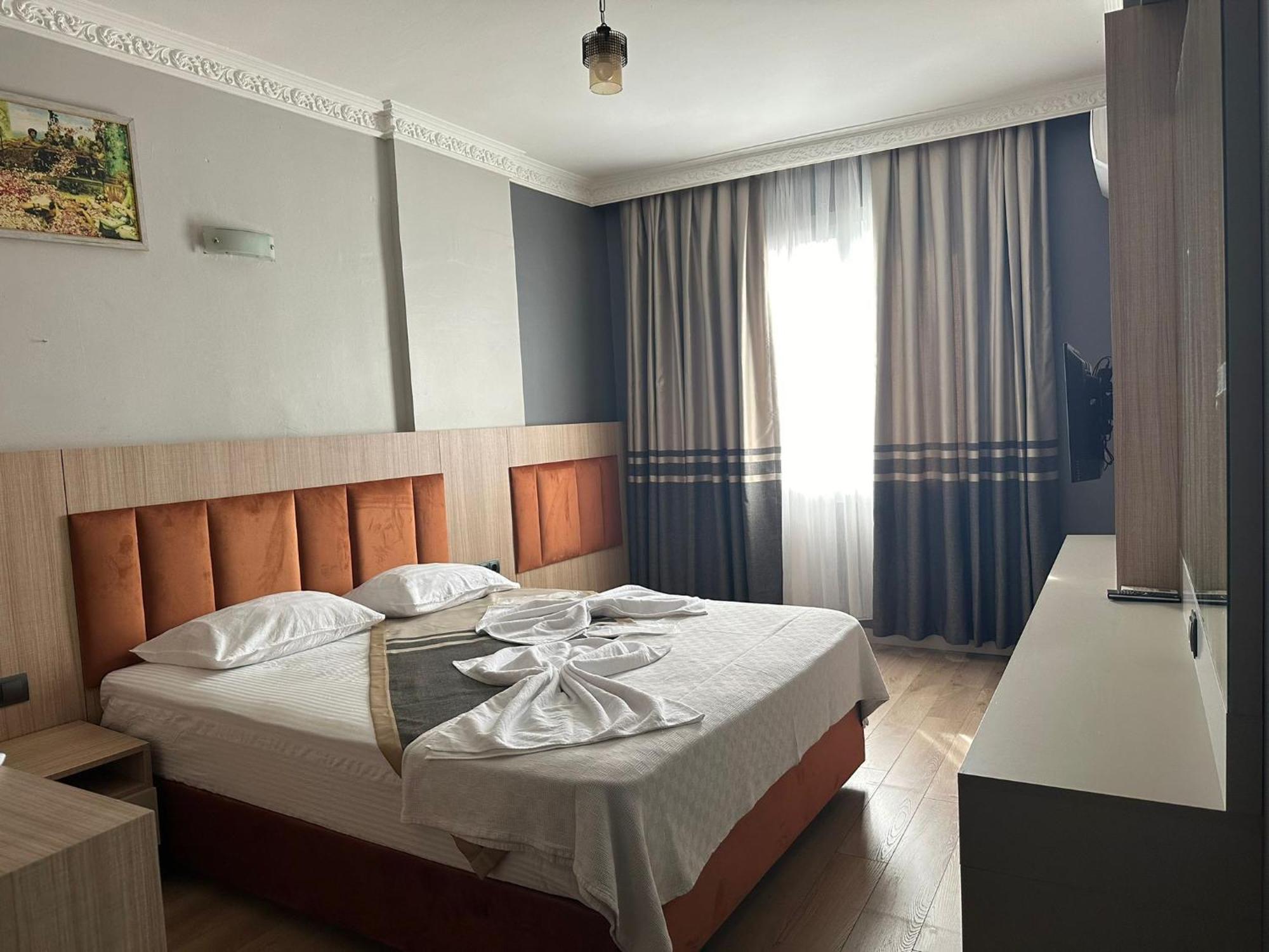 Metros Hotel Mersin  Exterior photo