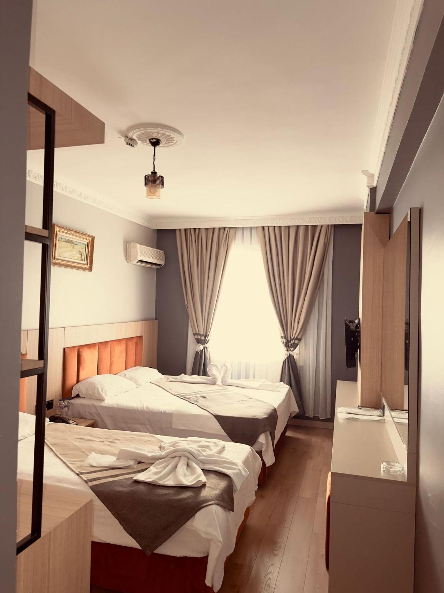 Metros Hotel Mersin  Exterior photo