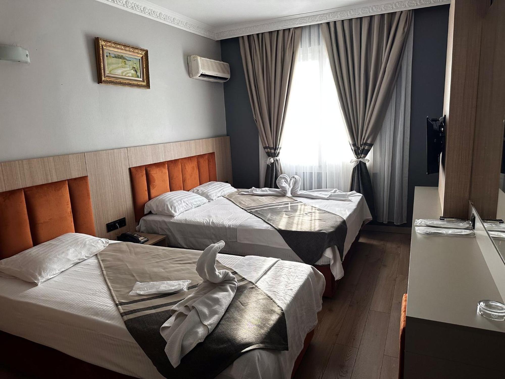 Metros Hotel Mersin  Exterior photo